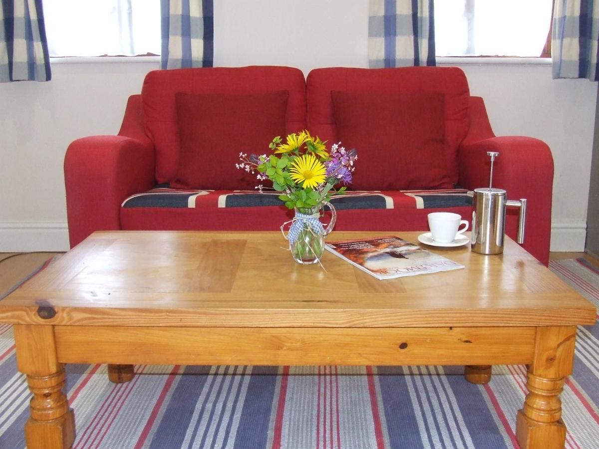 Lobhill Farmhouse Bed And Breakfast And Self Catering Accommodation Okehampton Eksteriør billede