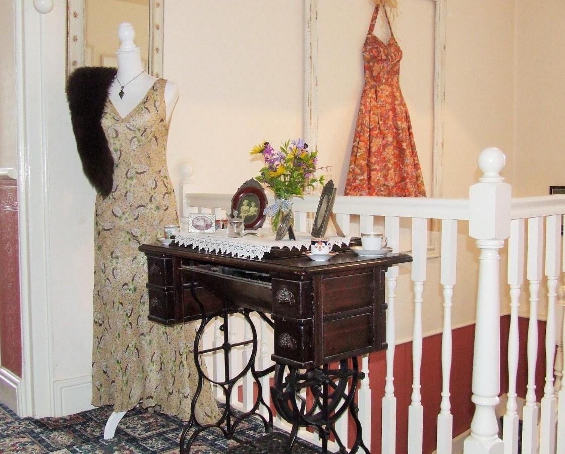 Lobhill Farmhouse Bed And Breakfast And Self Catering Accommodation Okehampton Eksteriør billede
