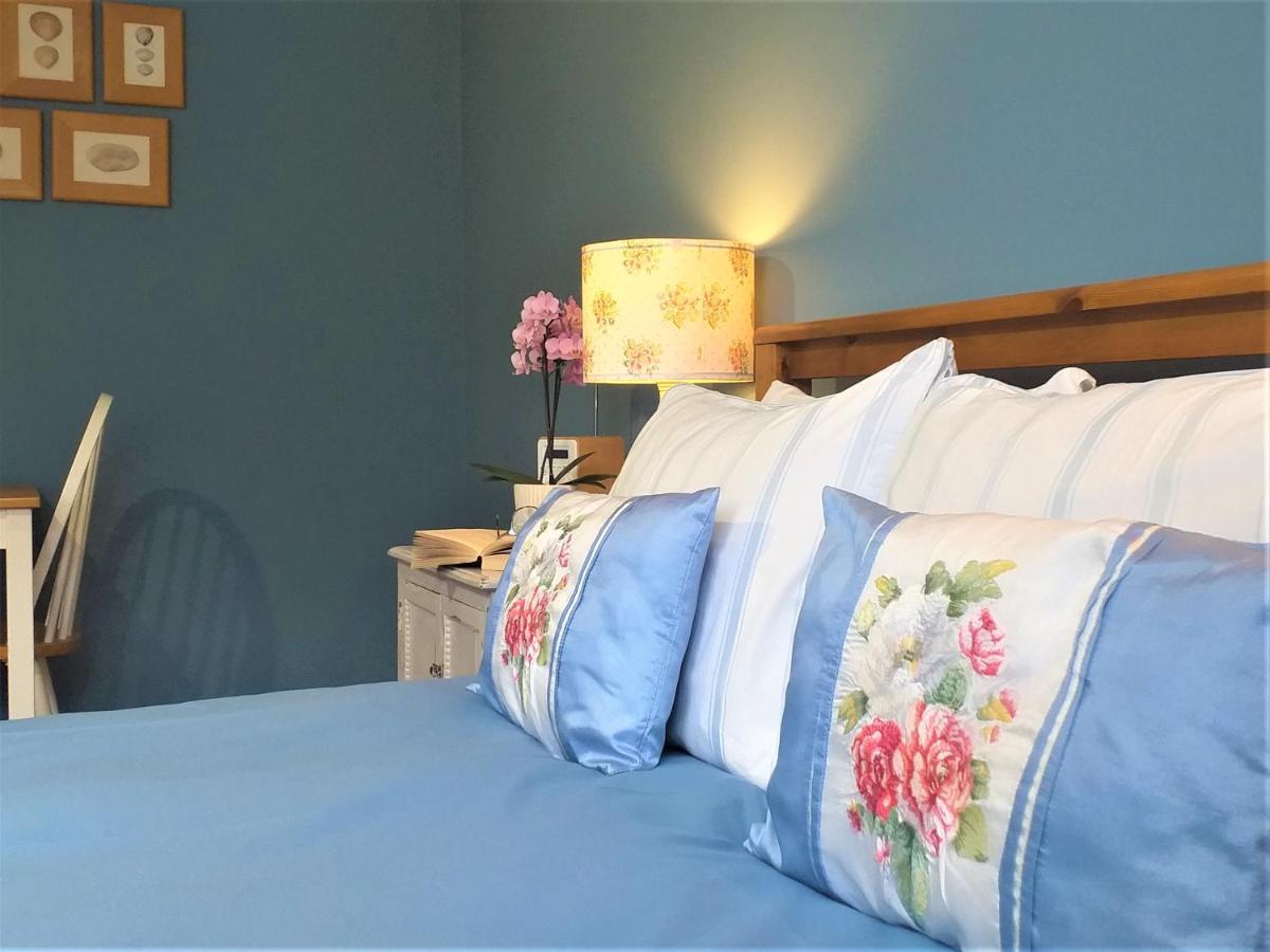 Lobhill Farmhouse Bed And Breakfast And Self Catering Accommodation Okehampton Eksteriør billede