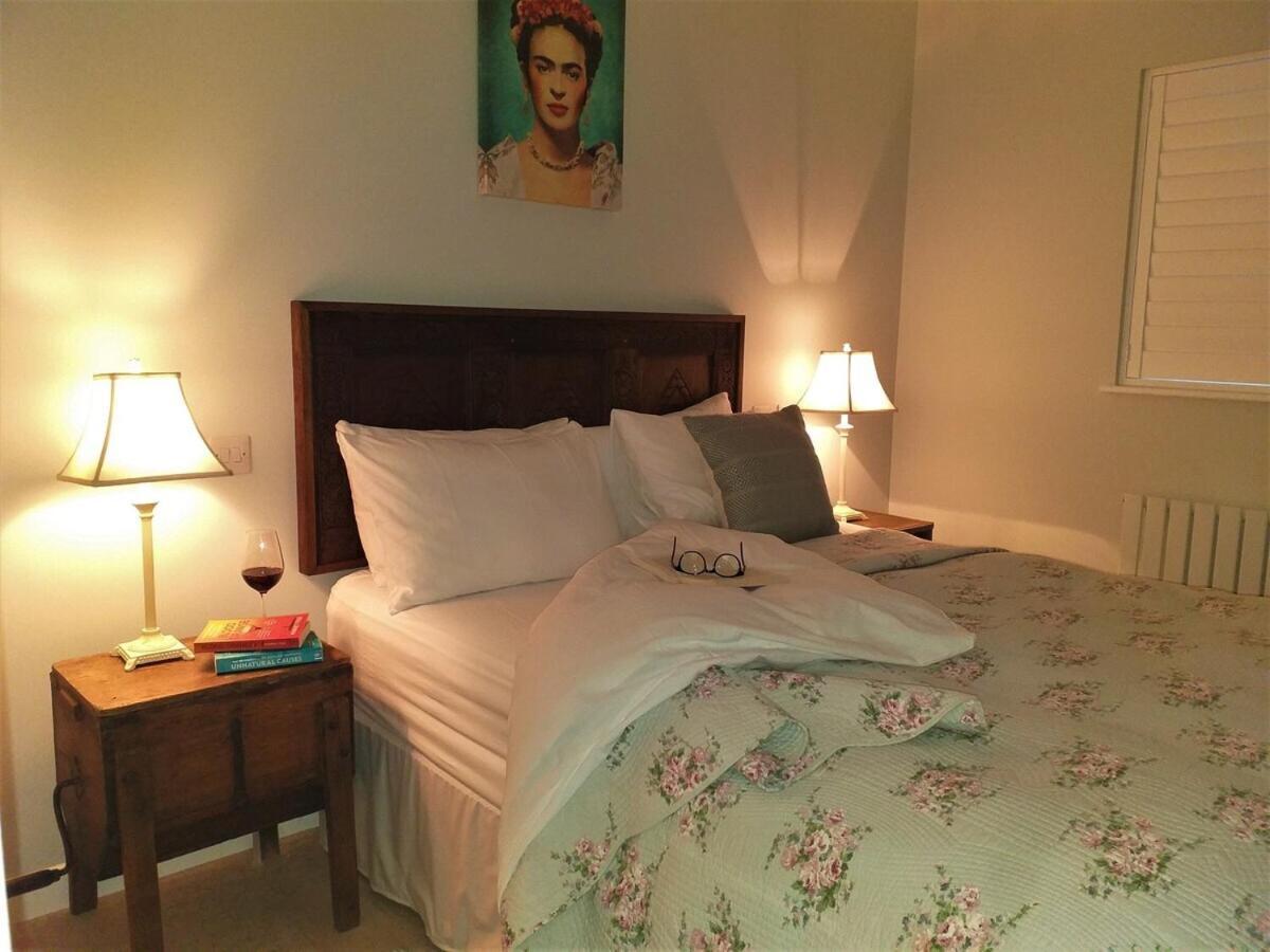 Lobhill Farmhouse Bed And Breakfast And Self Catering Accommodation Okehampton Værelse billede